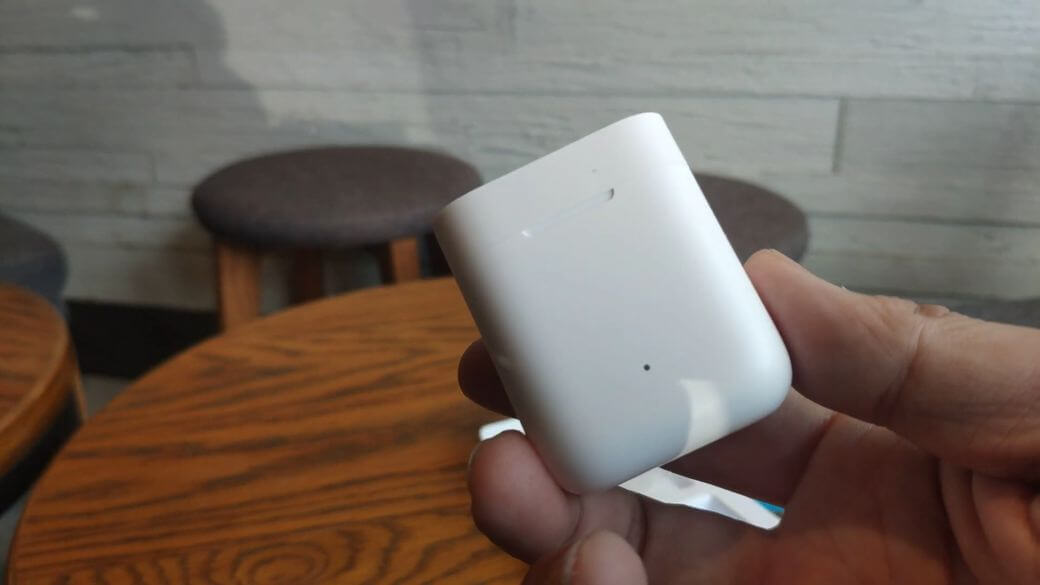 Xiaomi Mi Air True Wireless Earphones Обзор: Клон Apple Airpods