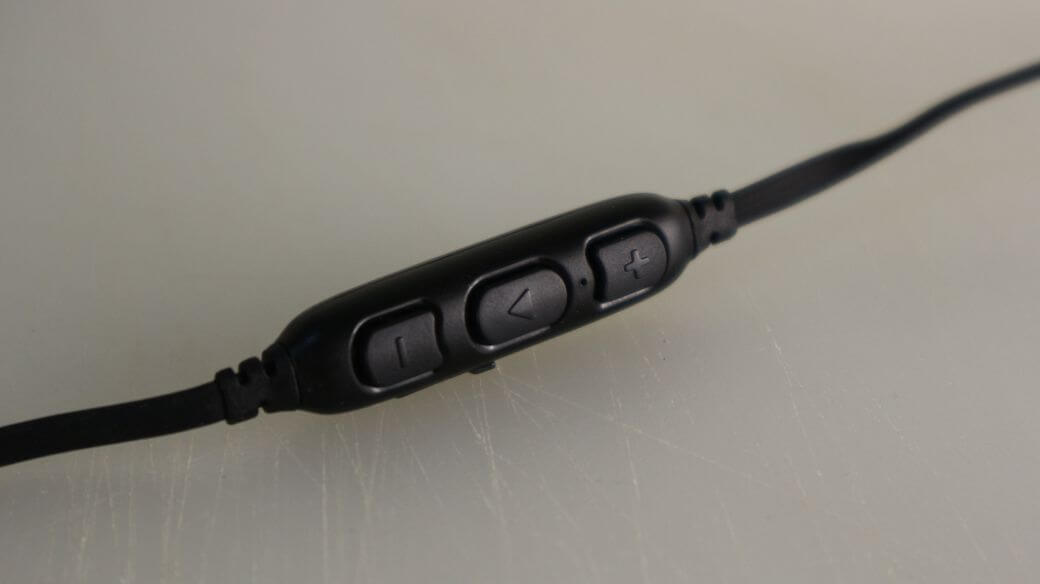 AWEI AK5 Обзор: Бюджетные Bluetooth наушники для спорта