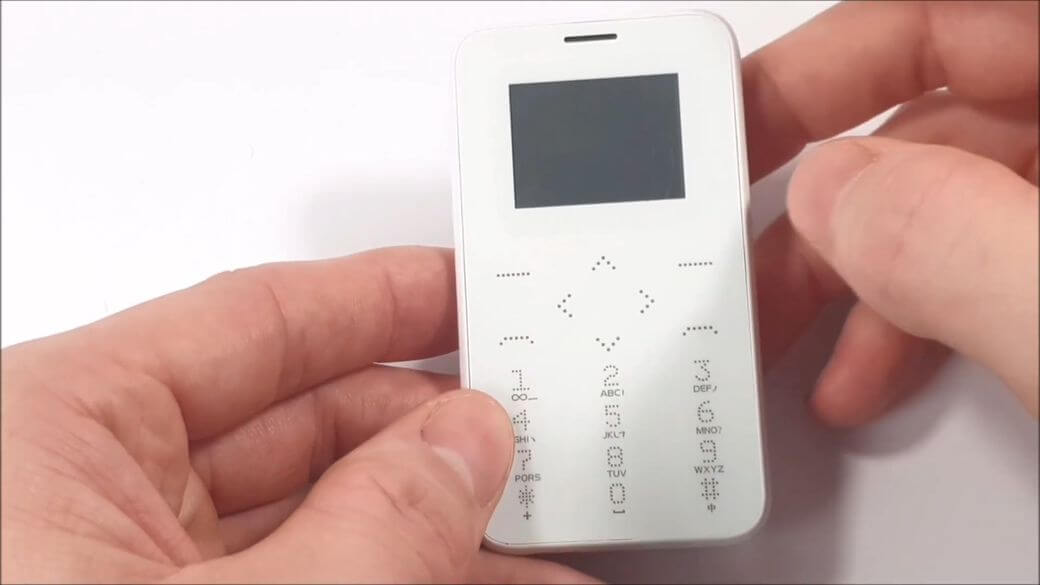 SOYES S7+: Кнопочный смартфон в стиле iPhone за $13