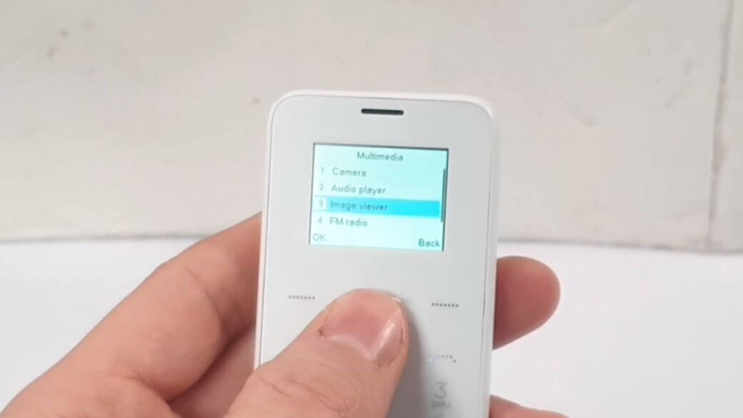SOYES S7+: Кнопочный смартфон в стиле iPhone за $13