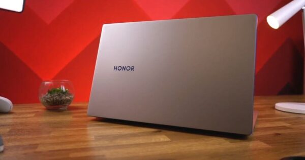 Honor MagicBook 15 (2020) Обзор: Уникальный ноутбук с Ryzen 5 4500U