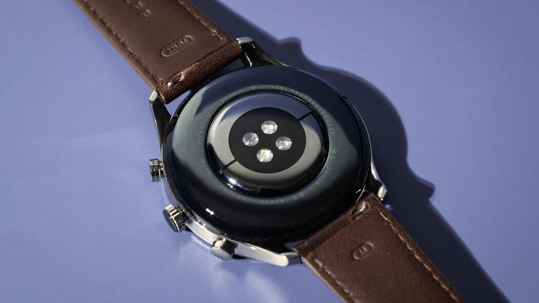 Zepp Z Обзор: Премиум умные часы из титанового сплава 2020